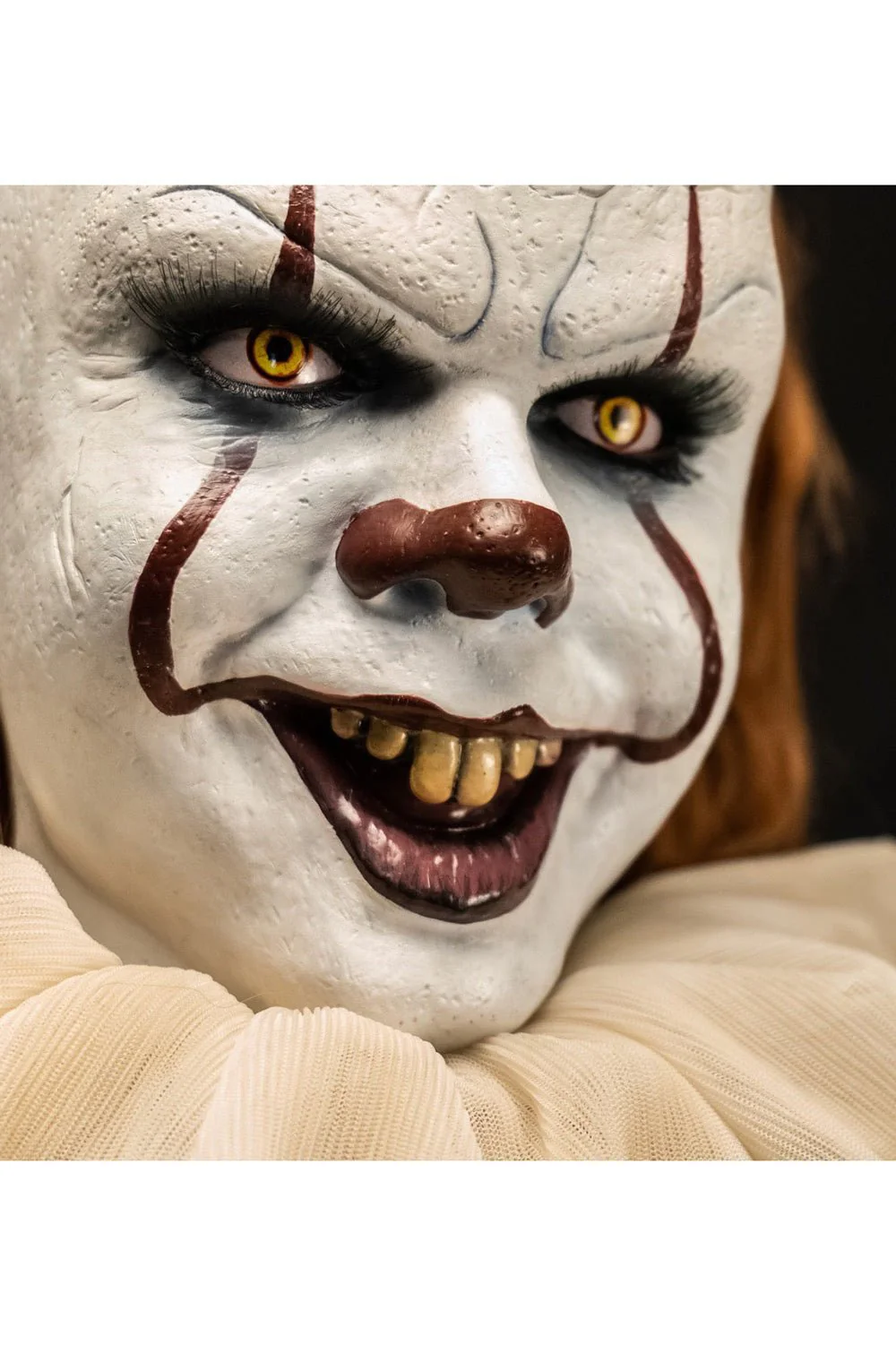 50" Ultimate Pennywise Collectors Edition Premium Scale Doll - Image 5