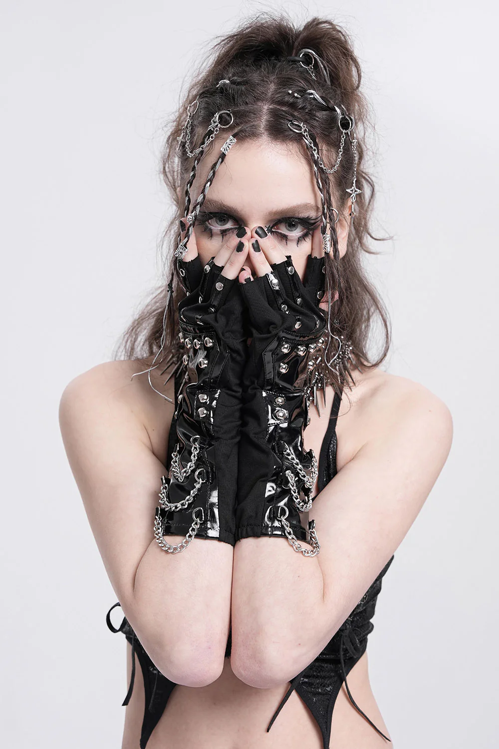 90s Grunge Goth Fingerless Gloves - Image 4