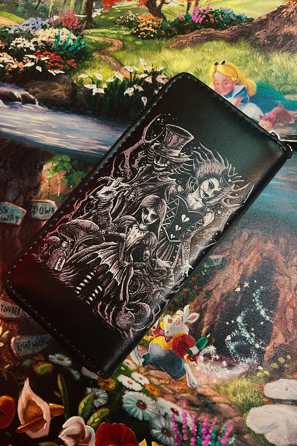 Alice In Murderland Wallet - Image 5