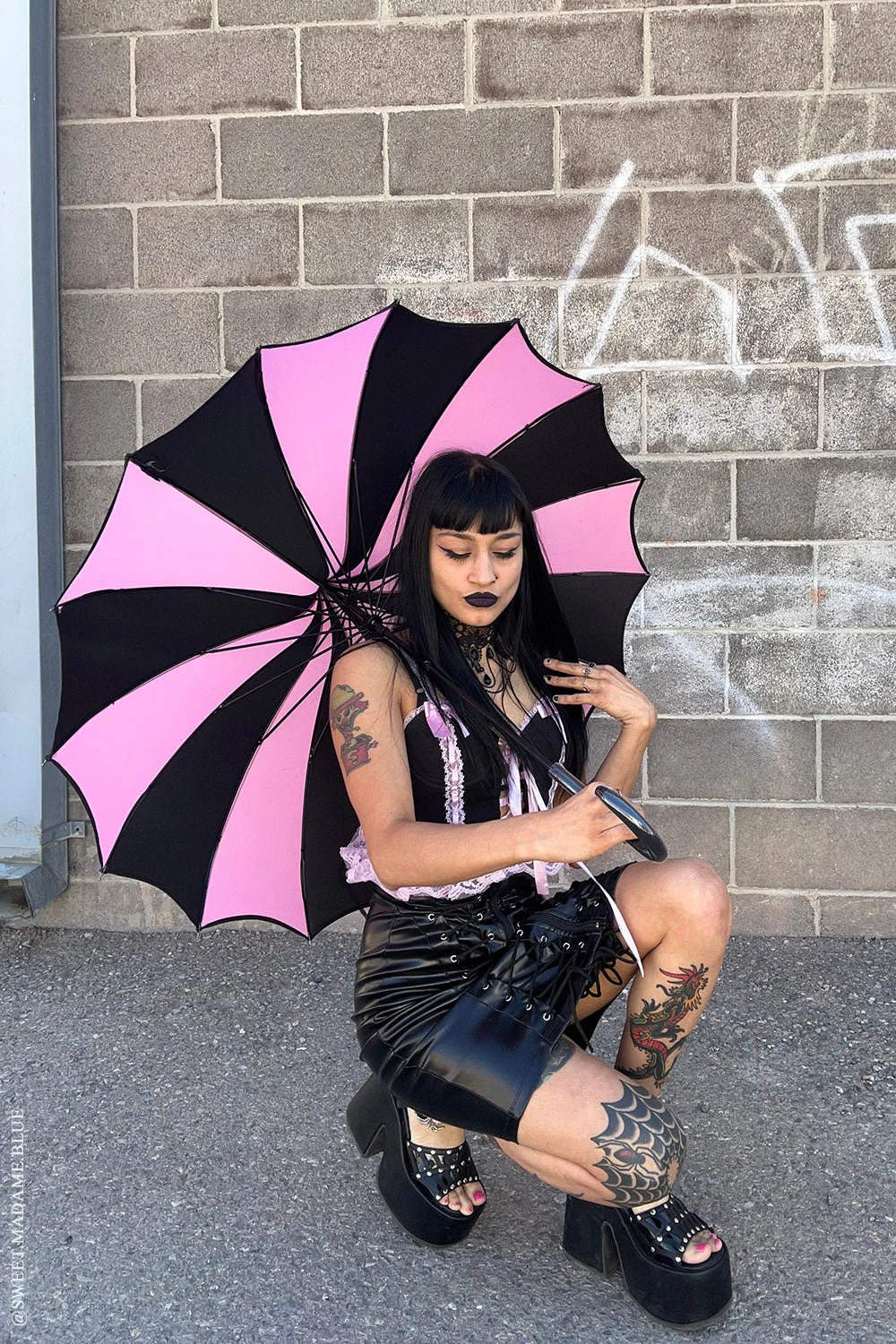 Batwing Pagoda Umbrella [BLACK/PASTEL PINK STRIPED] - Image 2