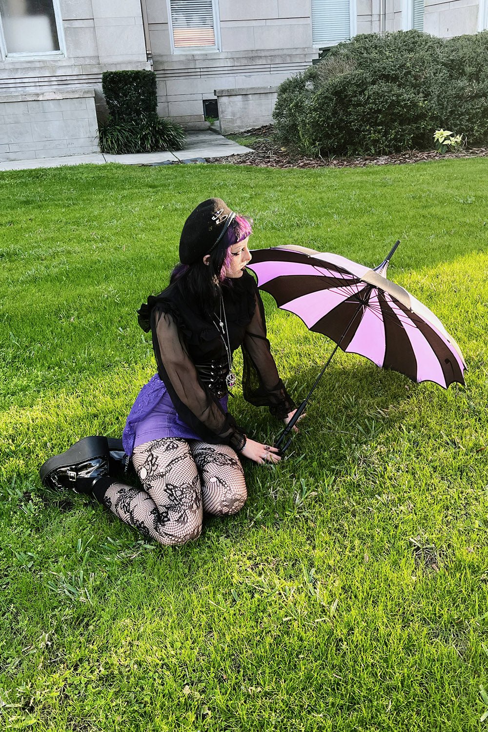 Batwing Pagoda Umbrella [BLACK/LIGHT PURPLE] - Image 16