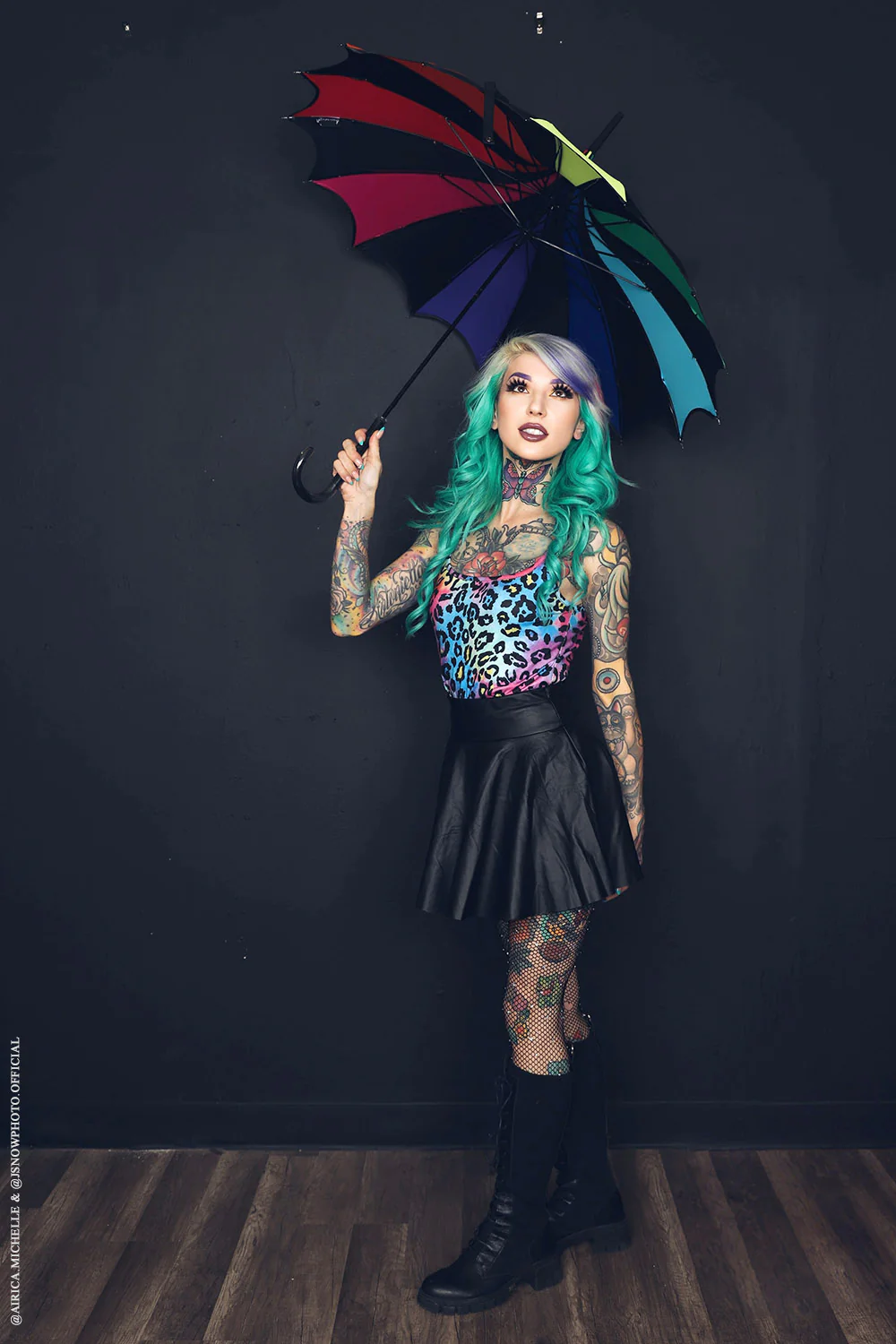 Batwing Pagoda Umbrella [Goth Rainbow] - Image 13