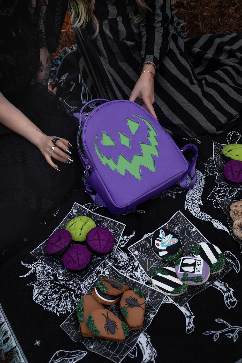 Beetle Juice Haunted Hallows Backpack - Image 10