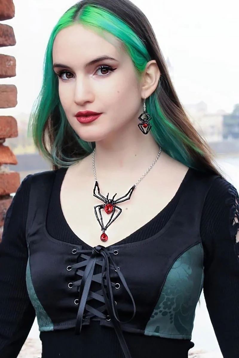 Black Widow Necklace - Image 4