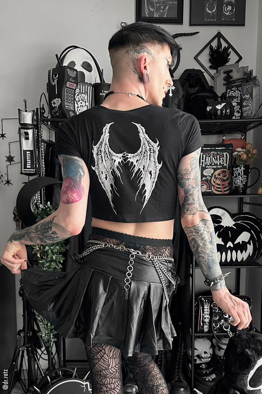 Broken Batwings Crop Top - Image 4