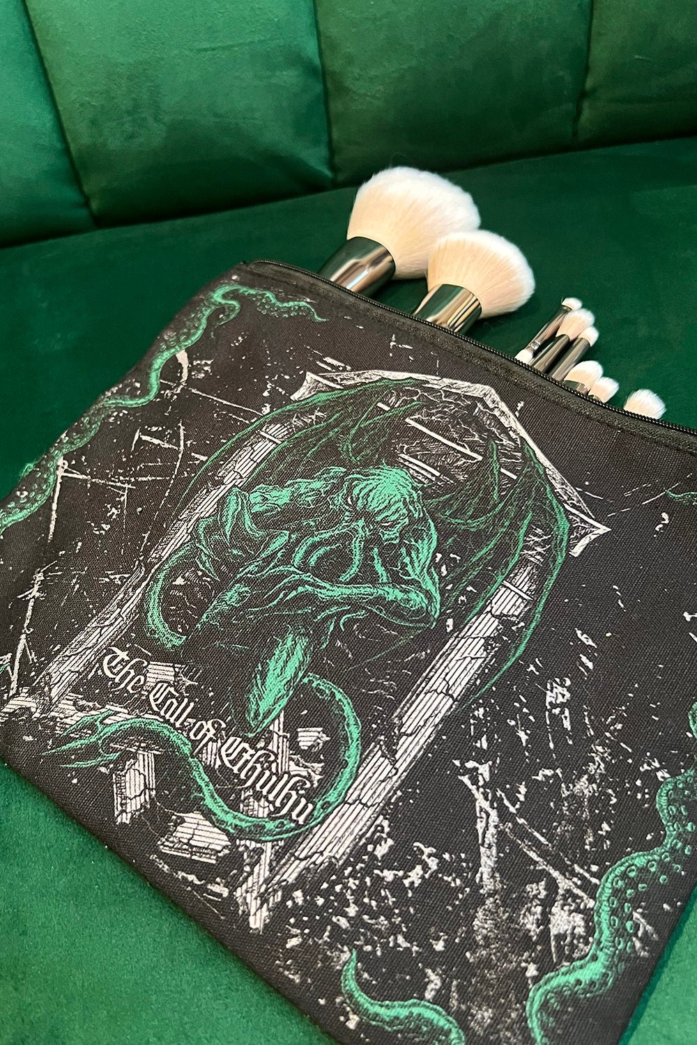 Cthulhu Makeup Bag - Image 4