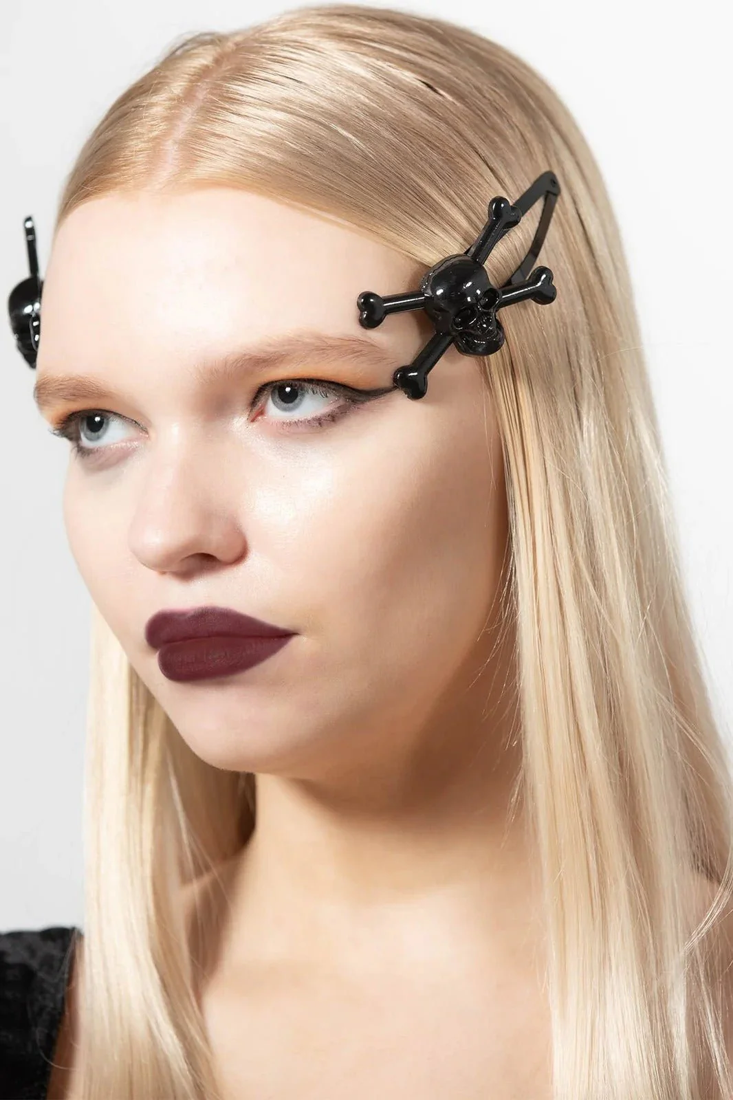 Dead Pretty Hair Clip - Image 2