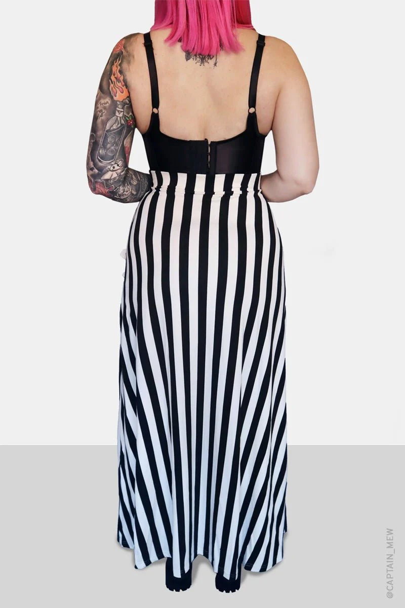 Delia M-Line Buckle Skirt - Image 6