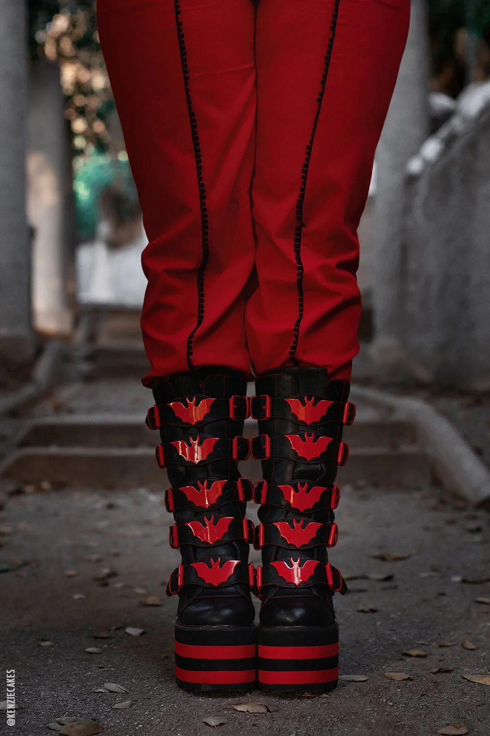 Dune Bat Platform Boots [Black/Red] [NO RESTOCKS] - Image 4