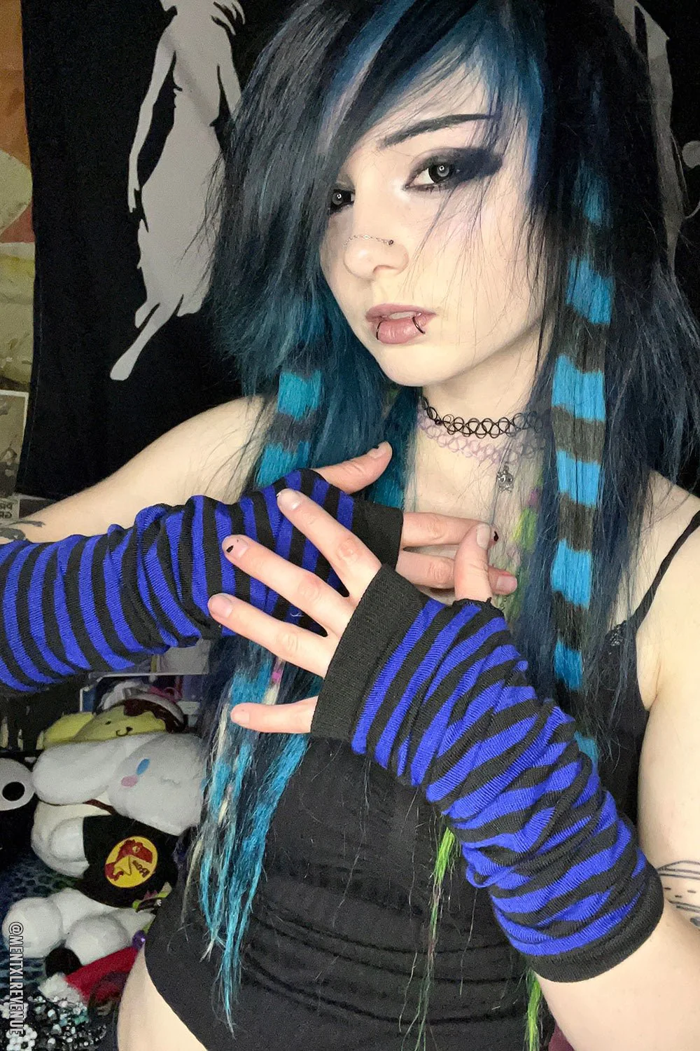Emo Striped Arm Warmers [Multiple Colors Available] - Image 27