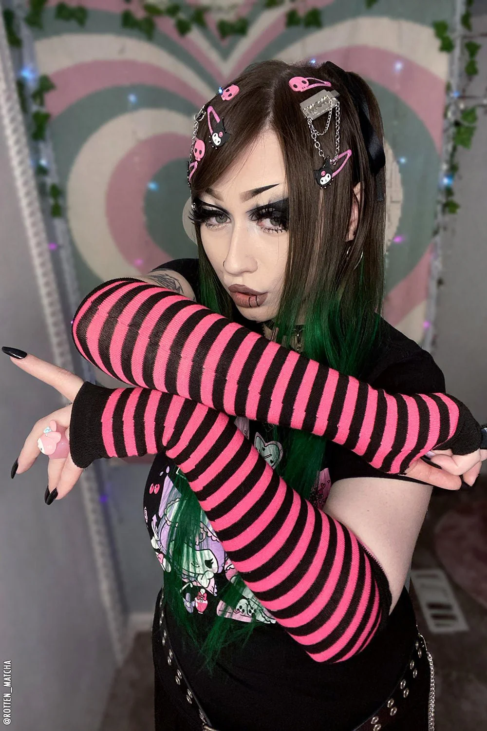 Emo Striped Arm Warmers [Multiple Colors Available] - Image 5