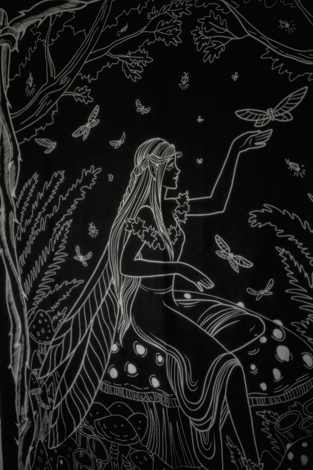 Fae Witch Oracle Tapestry - Image 2
