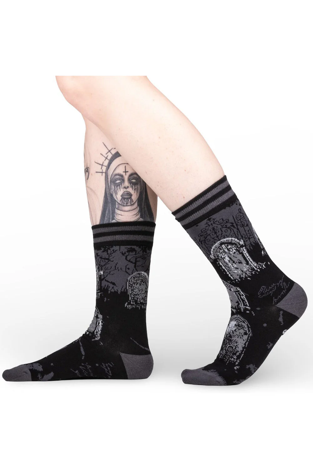 Garden of the Dead Crew Socks - Image 5