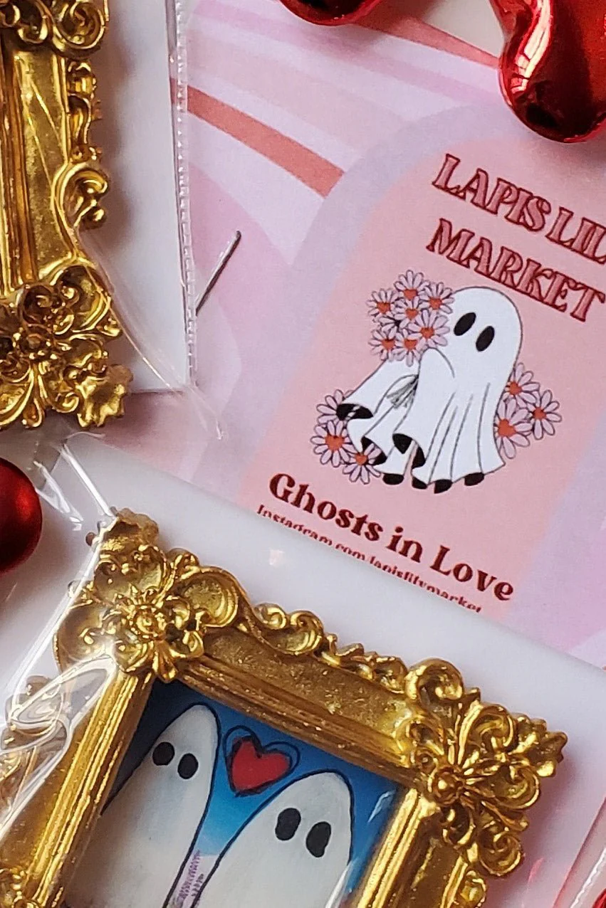 Ghosts in Love Hand Painted Mini Art [Mystery Item] - Image 5