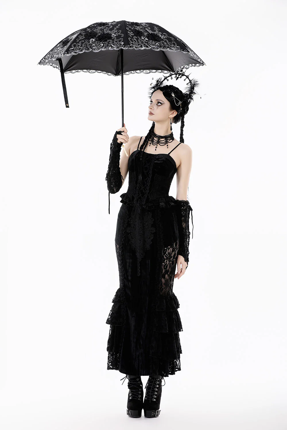 Gloomy Blooms Lace Umbrella - Image 3