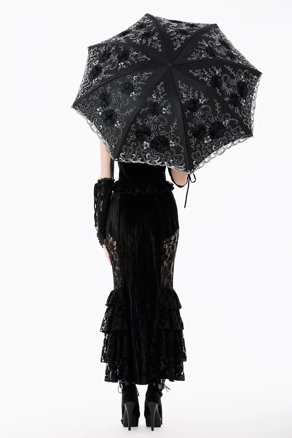 Gloomy Blooms Lace Umbrella - Image 6