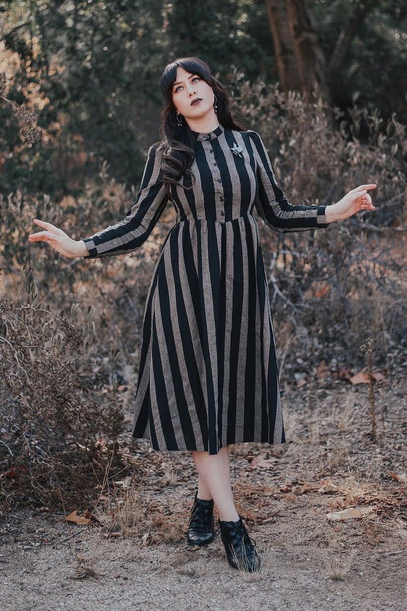Grave Familiar Dress - Image 3