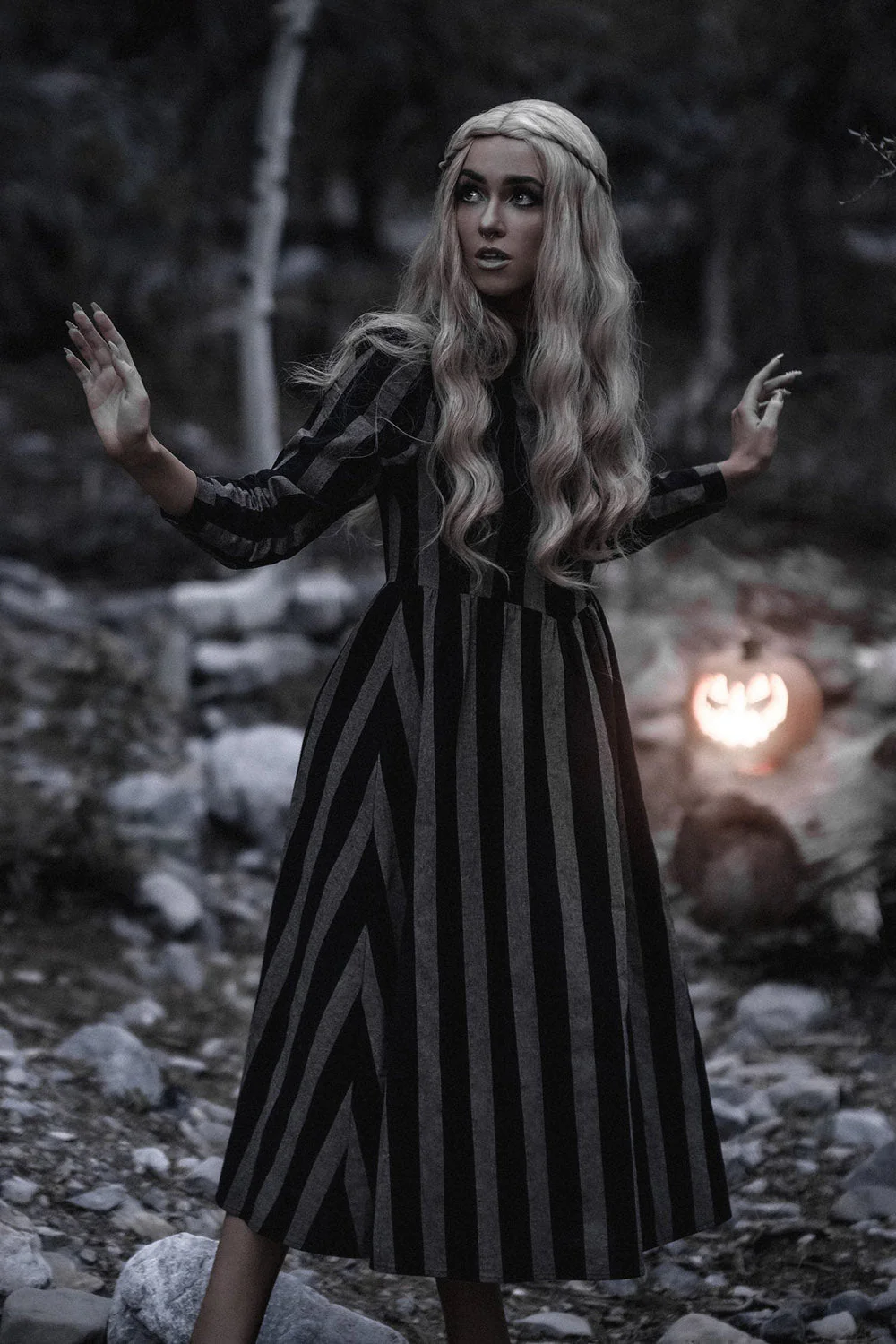 Grave Familiar Dress - Image 4