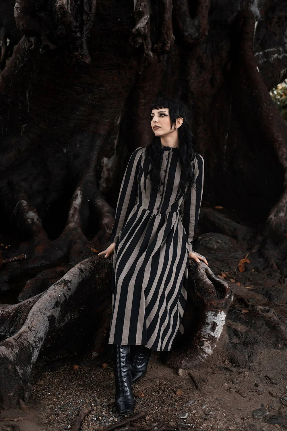 Grave Familiar Dress - Image 9