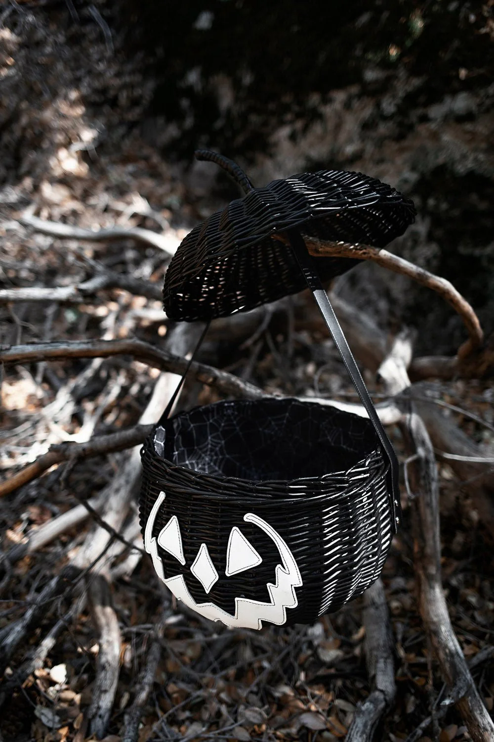 Haunted Hallows Picnic Basket [BLACK] - Image 3