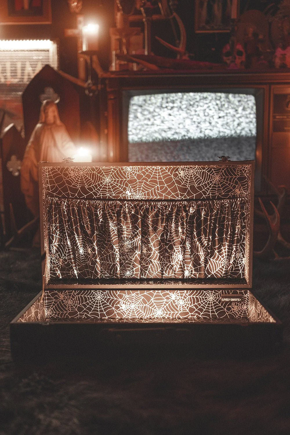 Haunted Hallows Trunk [BLACK/SPIDERWEBS] - Image 2