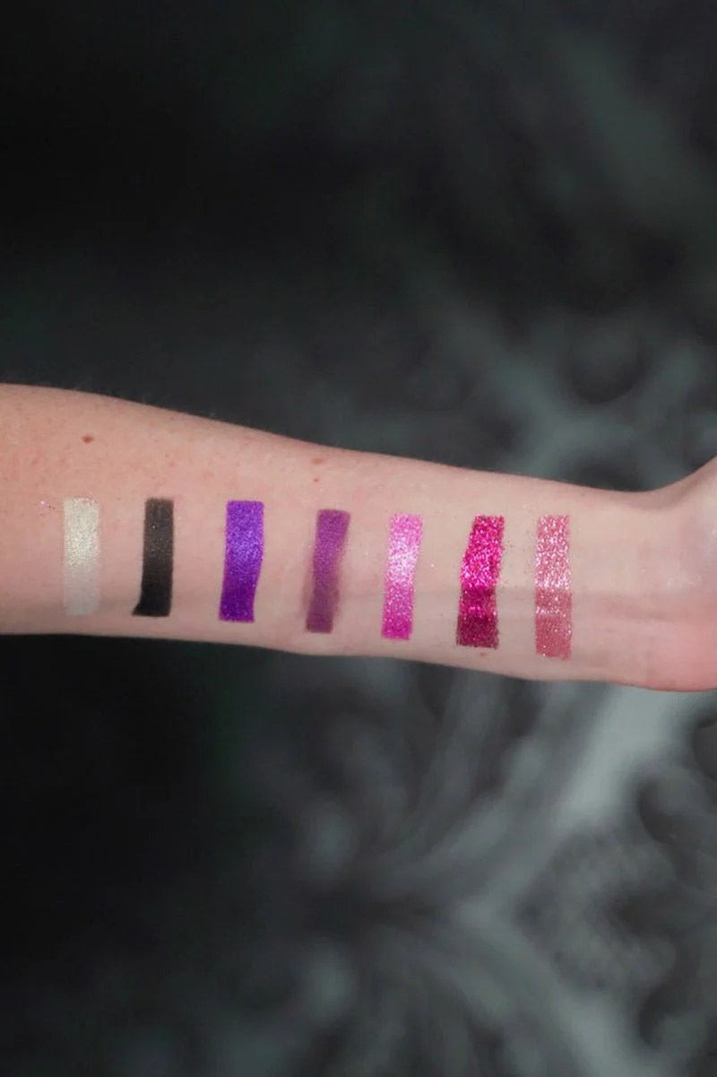 Hyde Your Face Bokuwahyde Eyeshadow Palette - Image 4
