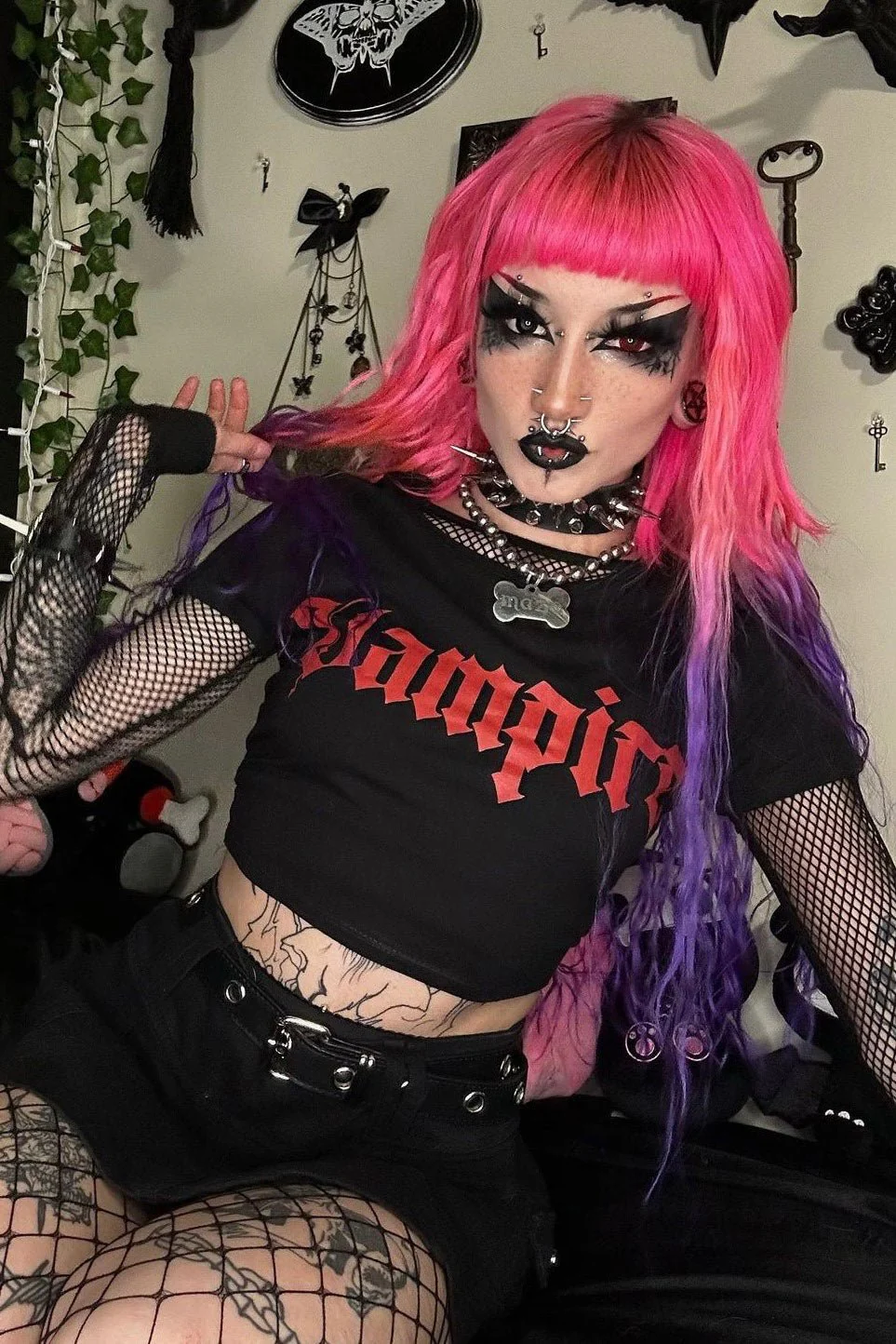 I'm a Vampire Crop Top - Image 9