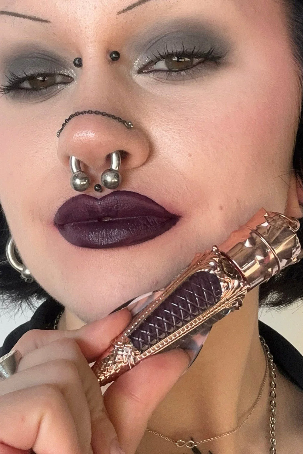 Liquid Luxe Velvet Lipstick [Owl] - Image 4