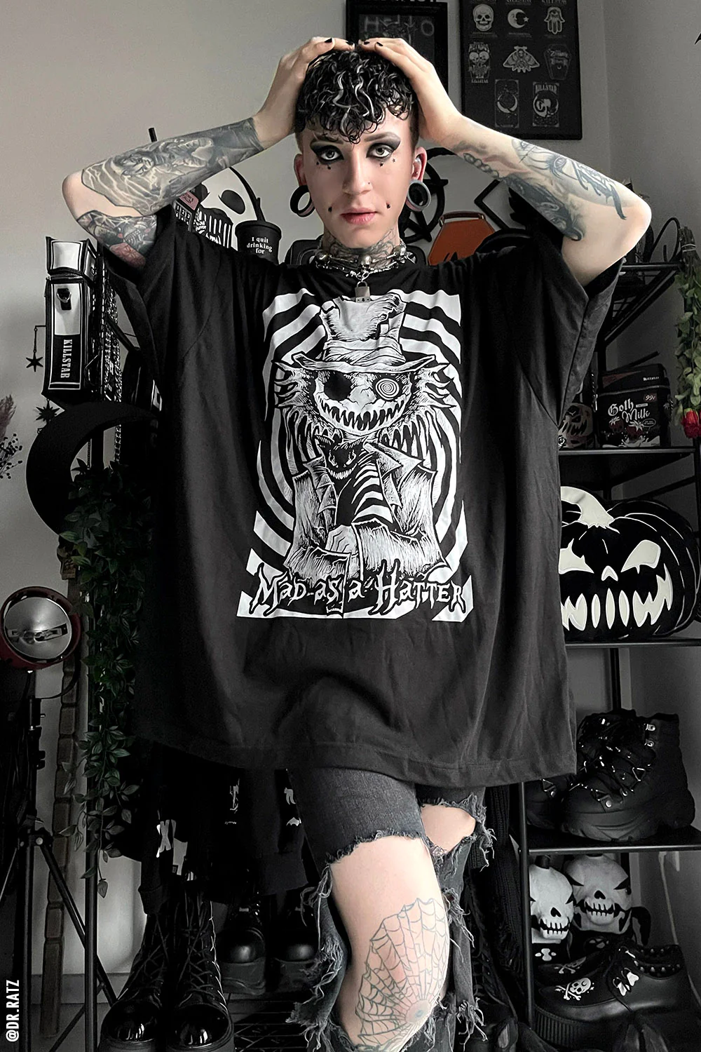 Mad as a Hatter T-shirt - Image 10