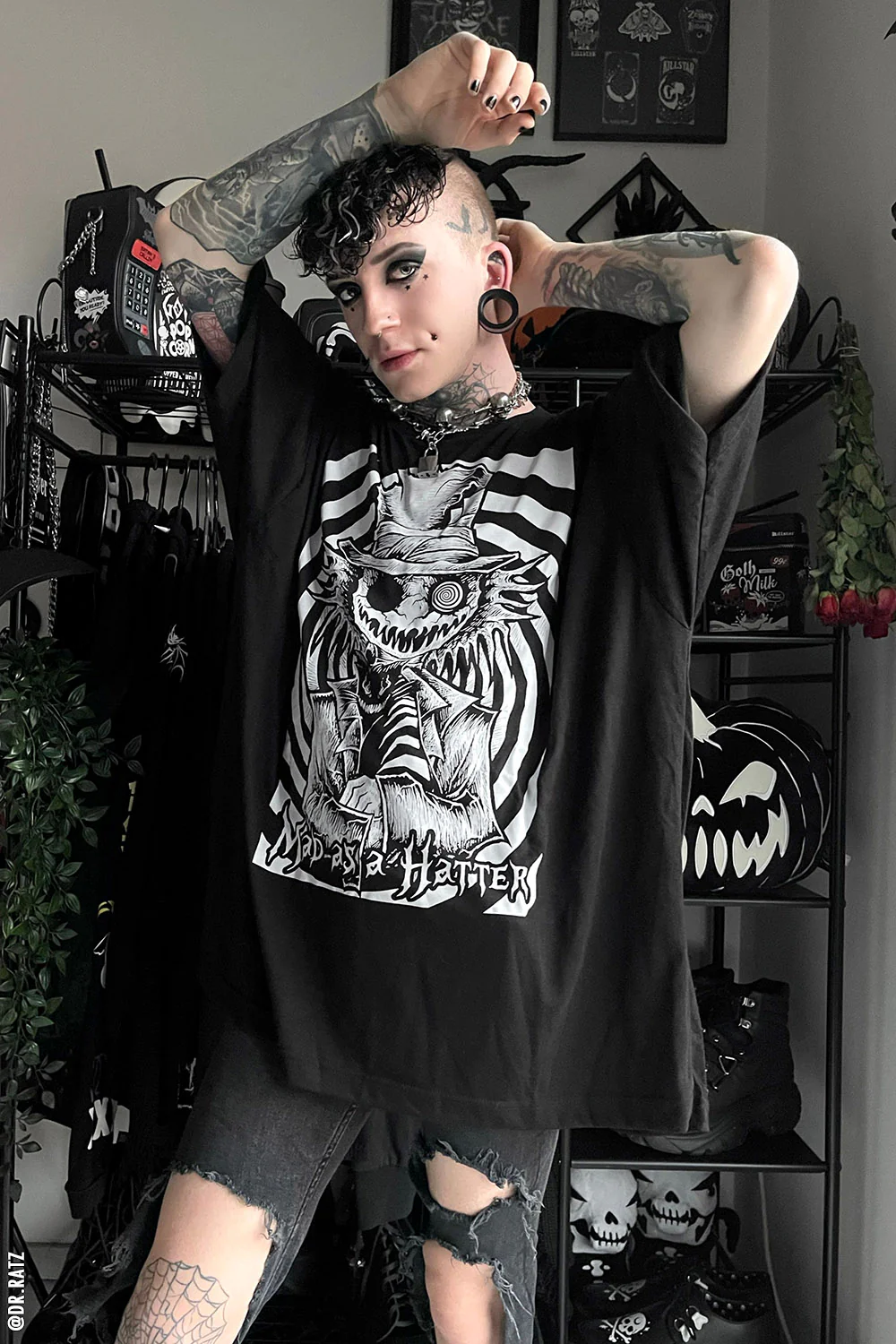 Mad as a Hatter T-shirt - Image 13