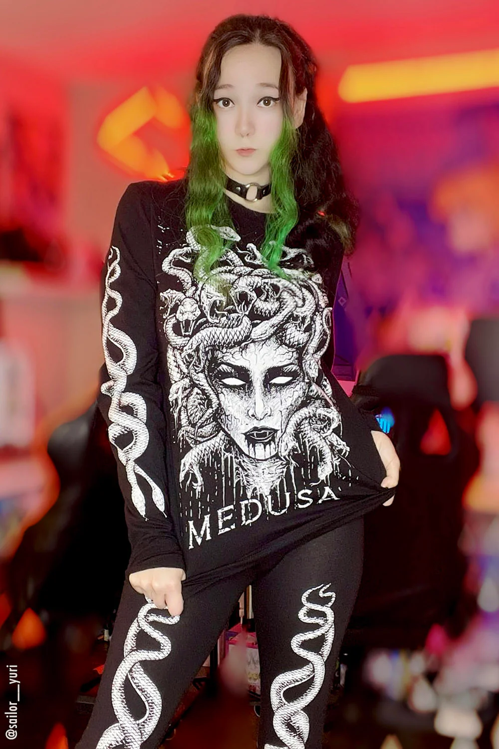 Medusa T-shirt - Image 14