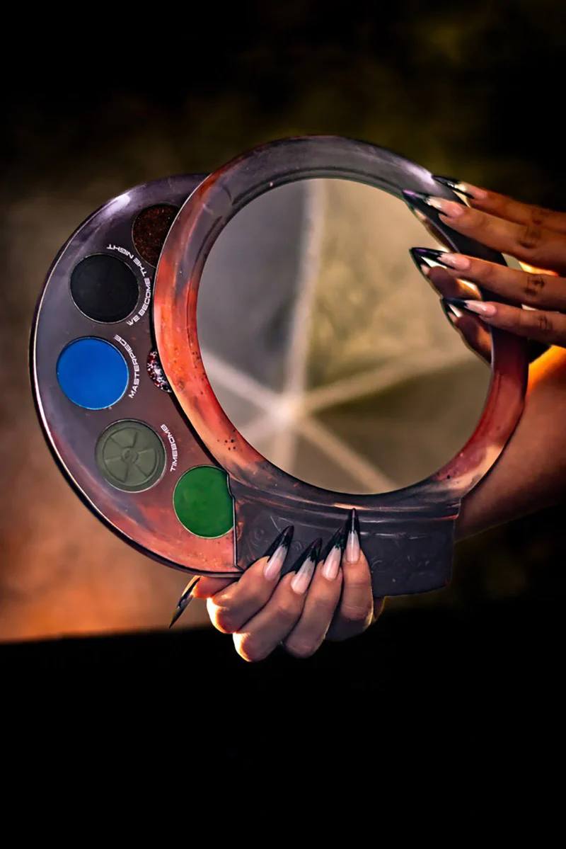 Motionless in White Scoring The End Of The World Artistry Palette - Image 3