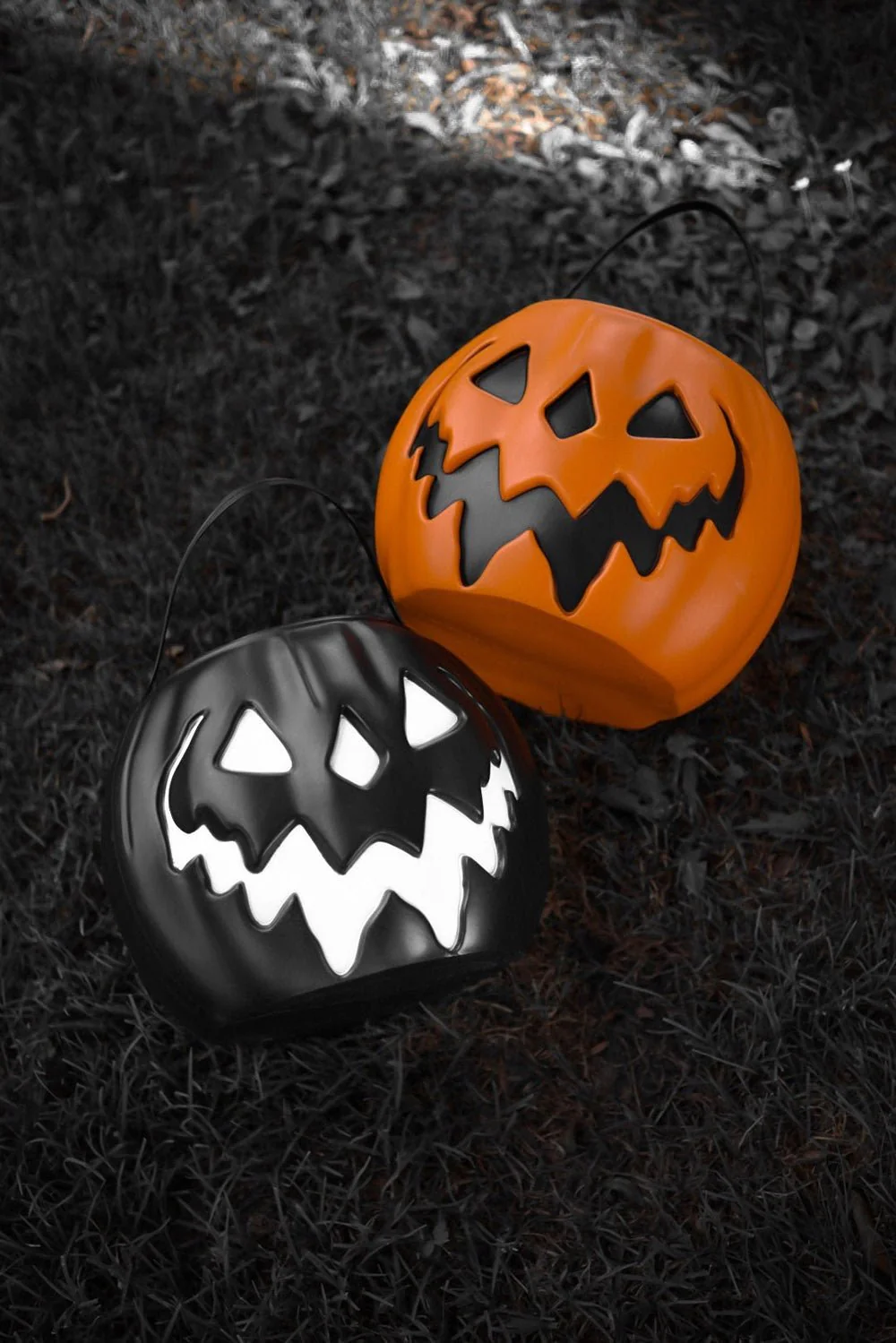 Orange Haunted Hallows Pumpkin Pail [Vintage Grunge Edition] - Image 8