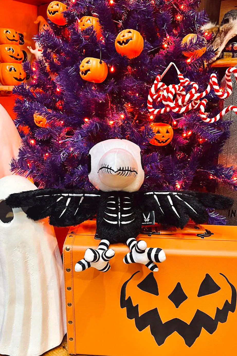 Poe's Raven Plush Toy - Image 7