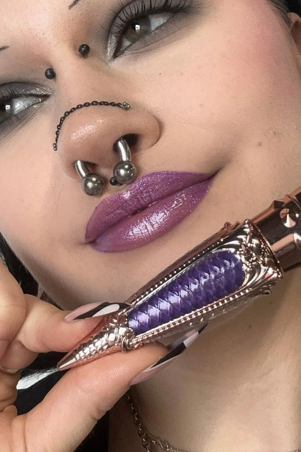 Liquid Luxe Lip Gloss [Purple Haze] - Image 2
