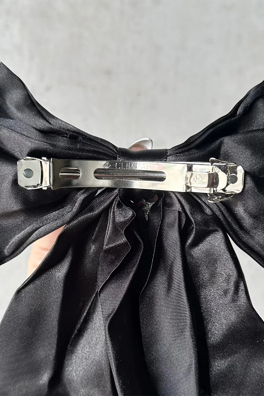 Screechers Of The Night Hair Bow [Black] - Image 4