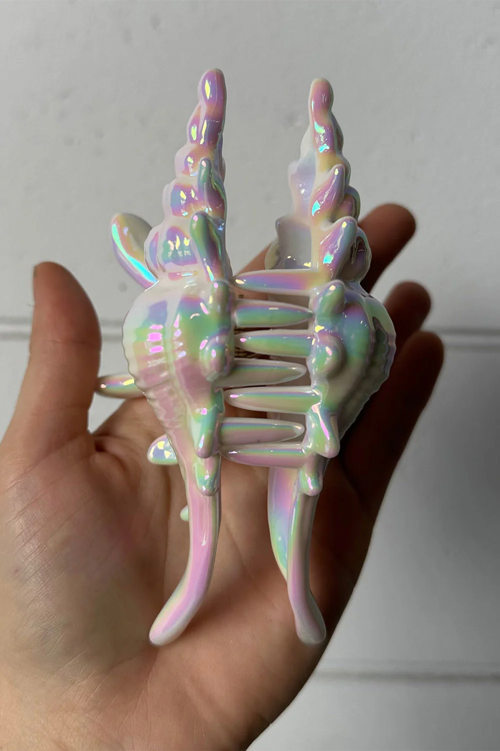 Shelly - Iridescent Shell Hair Clip - Image 10