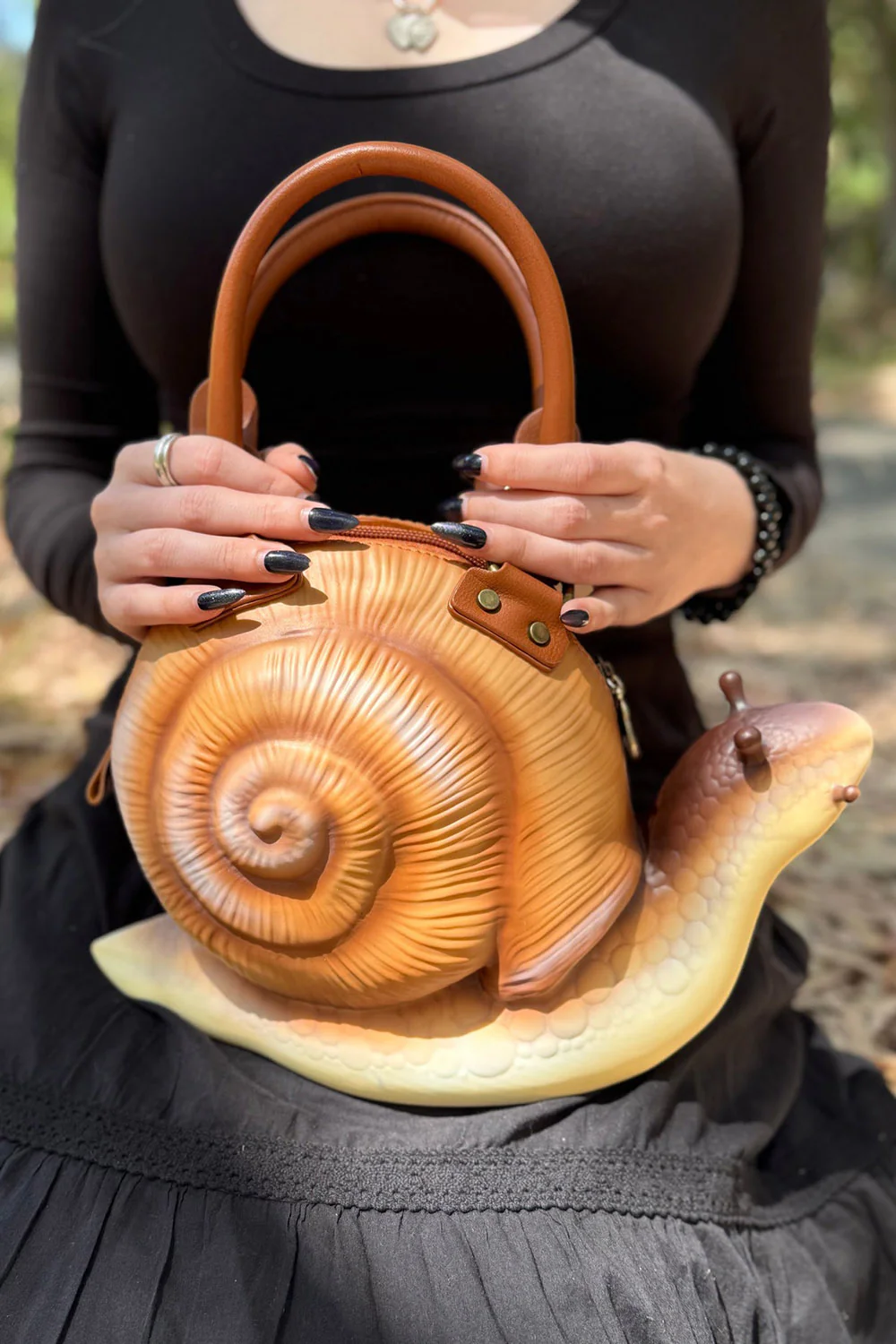 Snail Bag [Brown] - Image 2