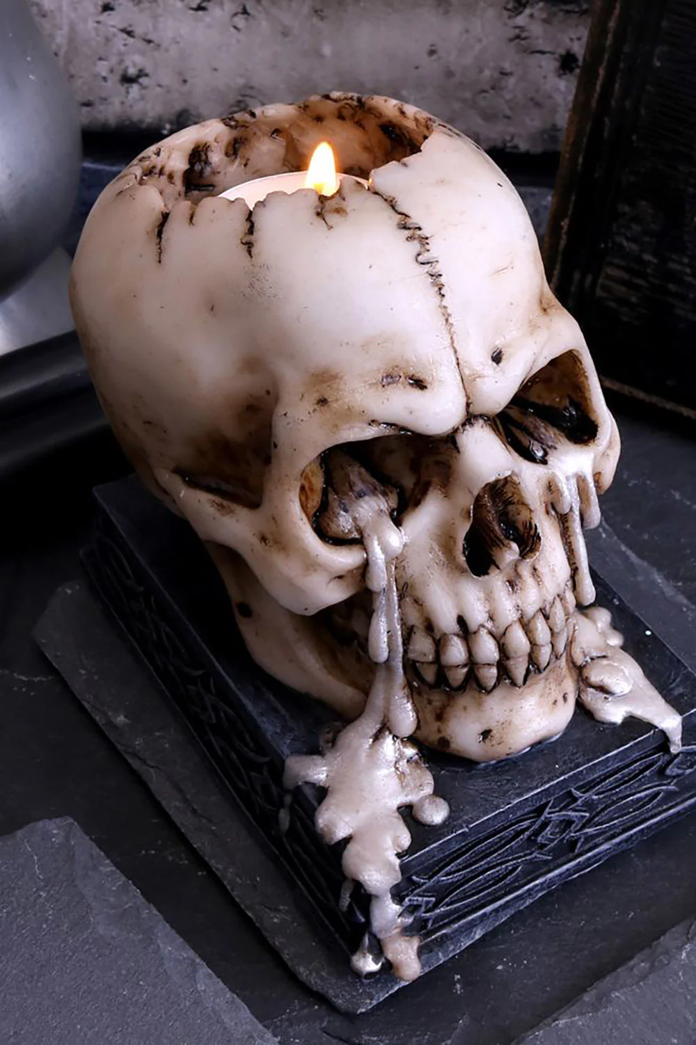 Tears of Time Wax Tears Tealight Holding Skull