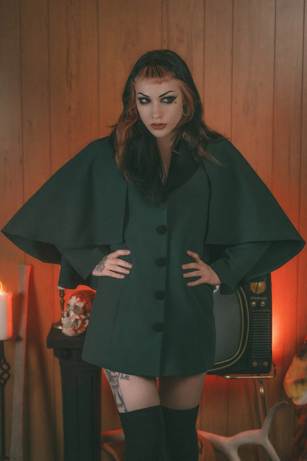 The Ghost Host Caped Coat [GREEN] - Image 3