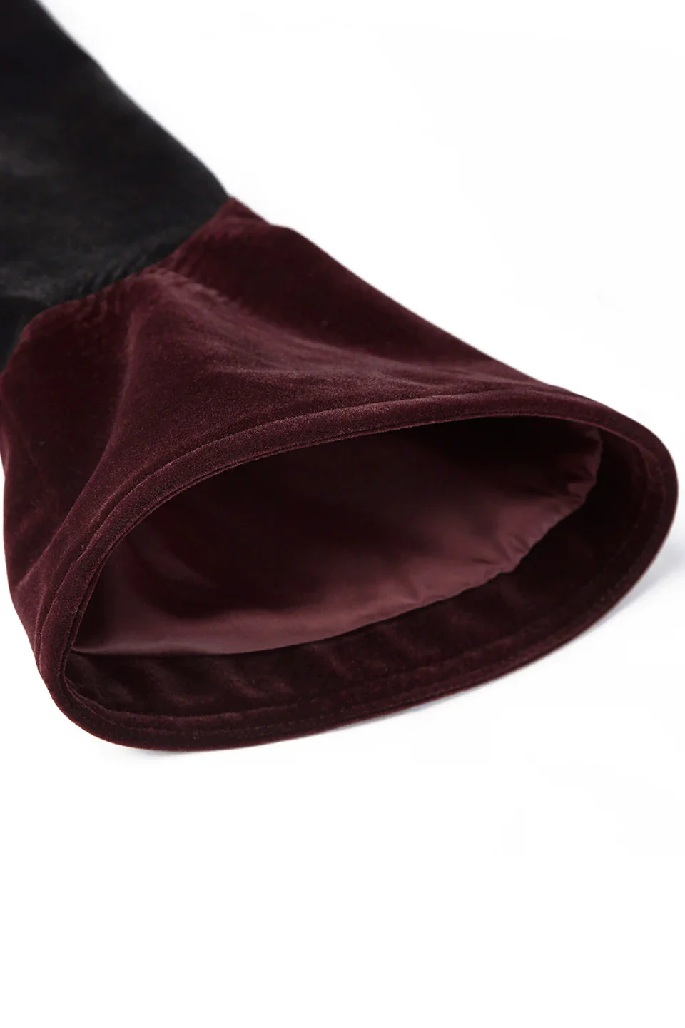 Vampress Velvet Tailcoat [BLACK/RED] - Image 12