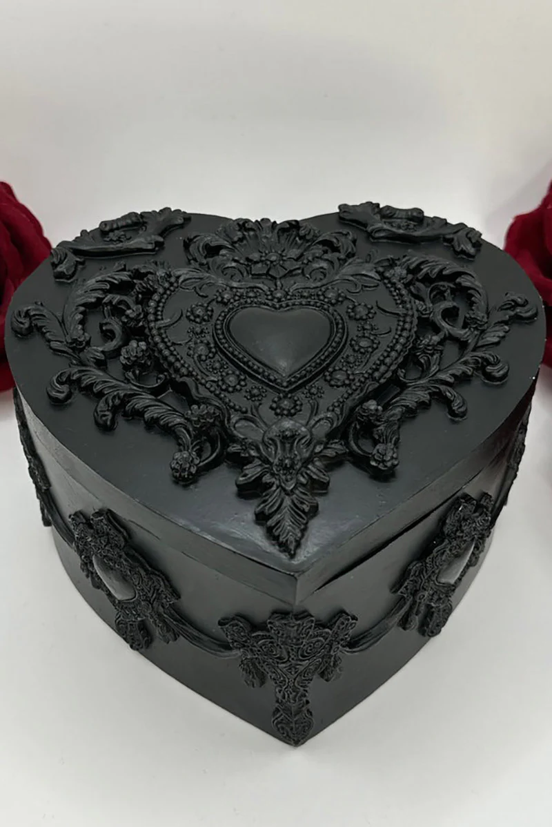 Vanity Valentine Heart Shaped Box - Image 3