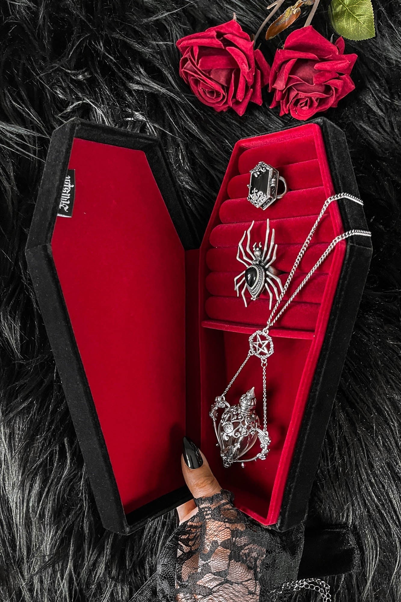 Velvet Casket Jewellery Box - Image 2