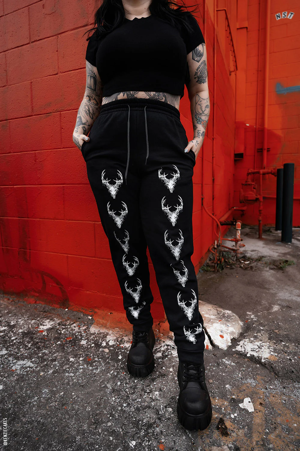 Wendigo Skull Joggers - Image 4