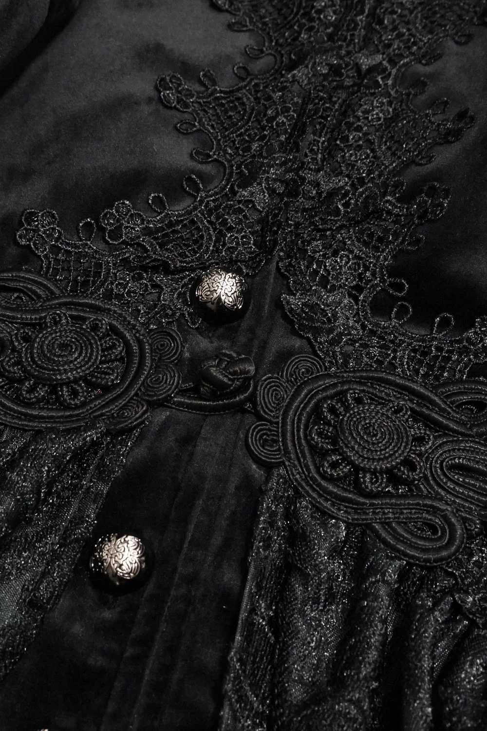 Witcheress Floral Lace Tailcoat - Image 11
